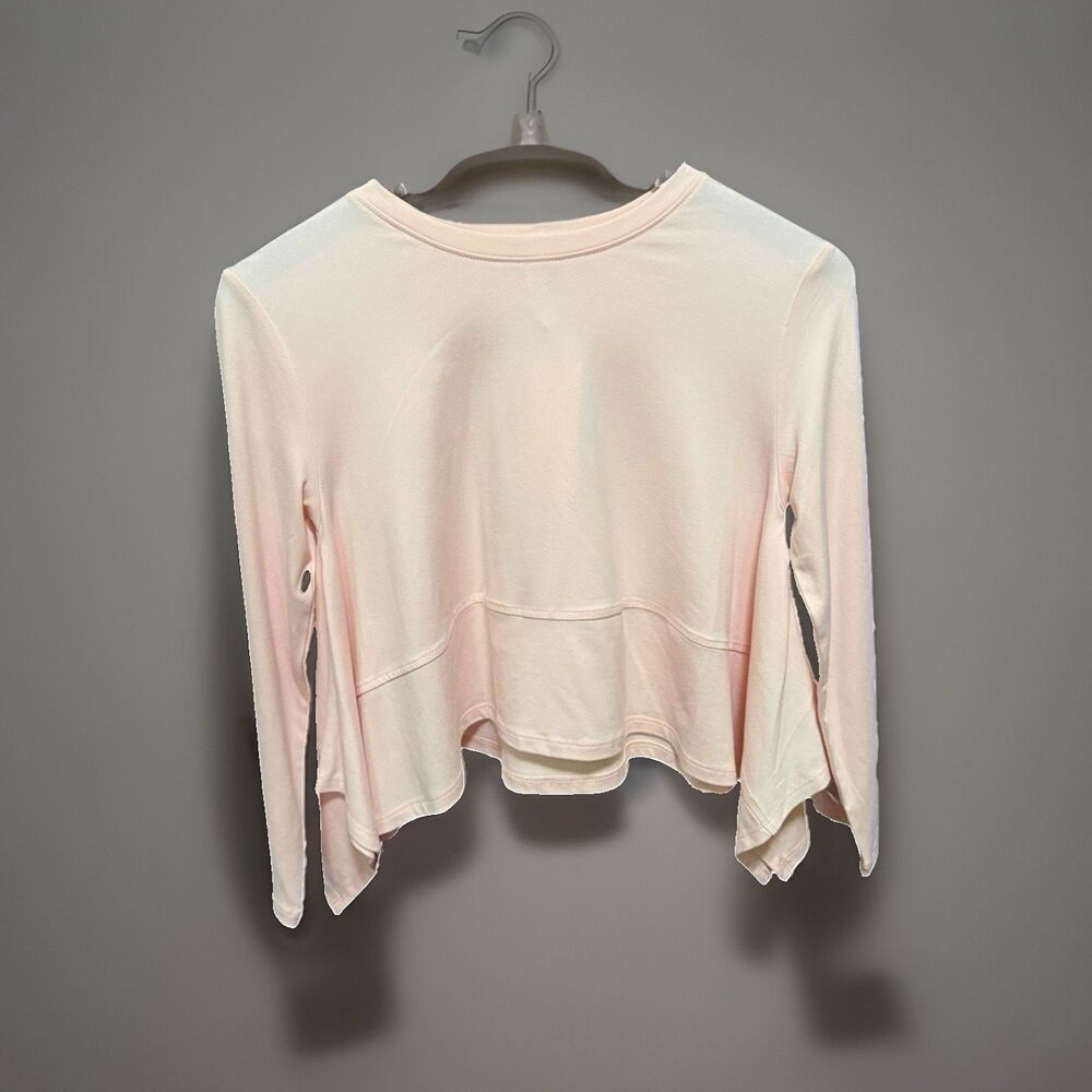 NWT GB Girls XL 16 Pink Cropped Long Sleeve Flared Flowy Active Top Athleisure